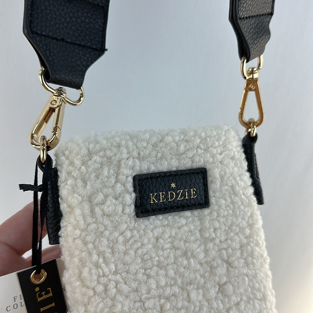 NWT Kedzie Sherpa Phone Bag - Picture 8 of 10